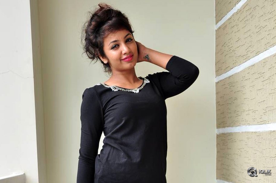 Tejaswi-Madivada-at-Kerintha-Movie-Success-Meet